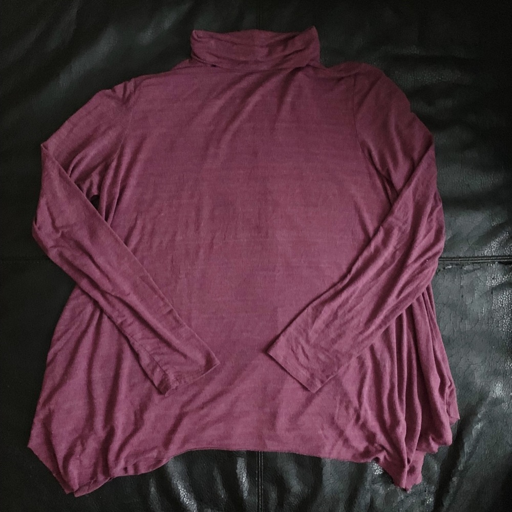 Purple heathered turtleneck long sleeve